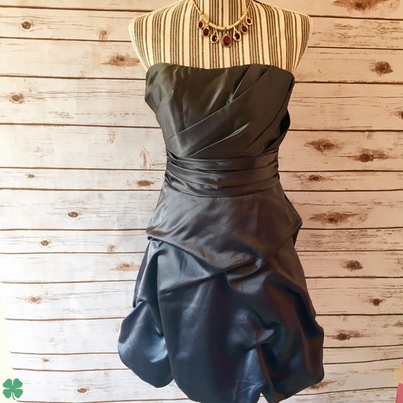 David's Bridal Gray Strapless Dress Size 2 - Picture 5 of 10